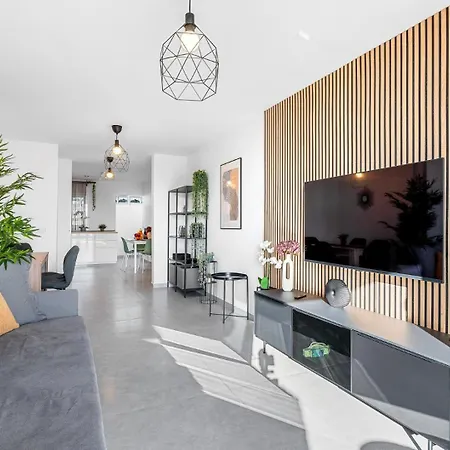 דירה Location - Walk To The Beach, Shops & Dining