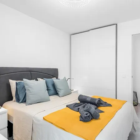 Location - Walk To The Beach, Shops & Dining * פלאייה דה לאס אמריקס