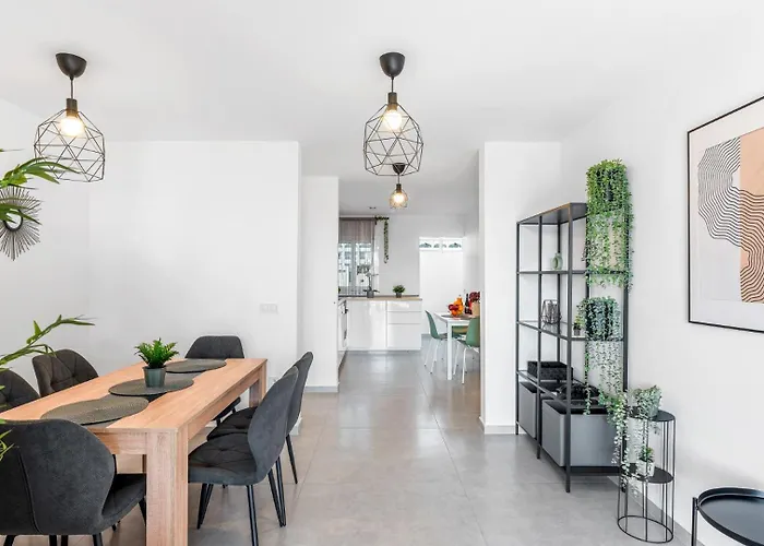 Location - Walk To The Beach, Shops & Dining Διαμέρισμα *