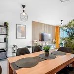 Lägenhet Location - Walk To The Beach, Shops & Dining Playa de las Americas (Tenerife)