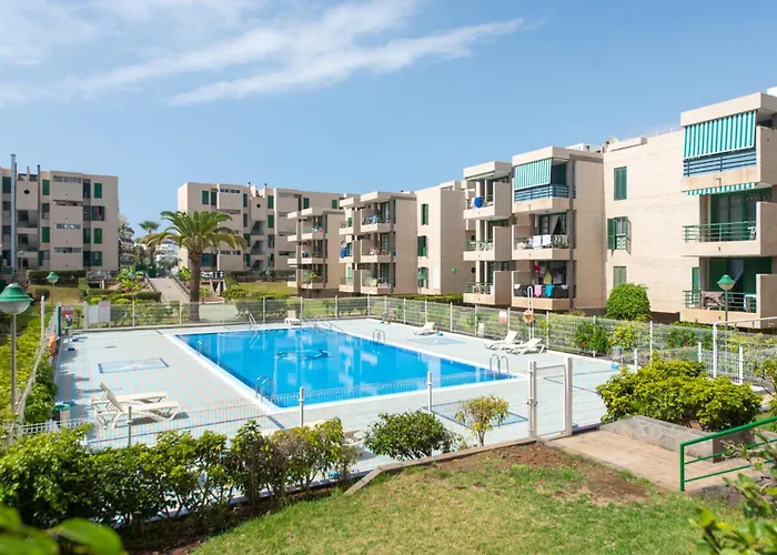 Location - Walk To The Beach, Shops & Dining * 美洲海滩