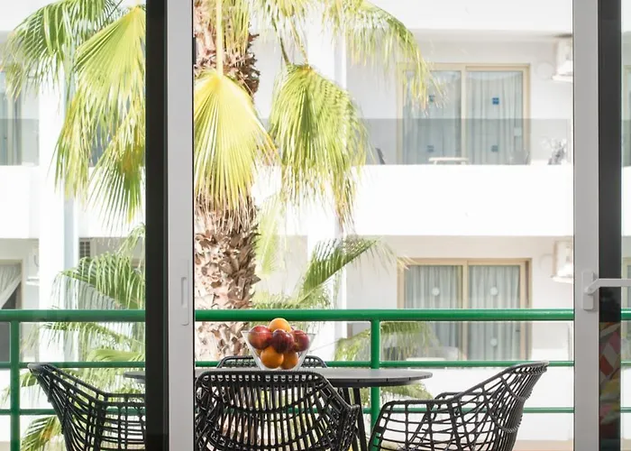 Location - Walk To The Beach, Shops & Dining 公寓 *